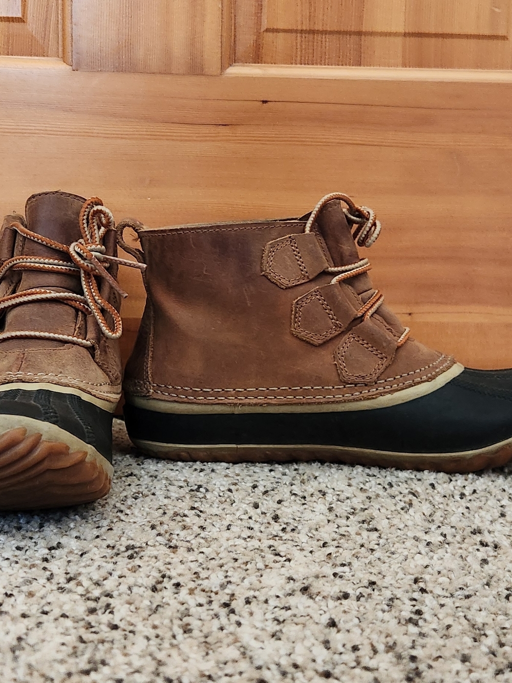 Sorel Brown and Black Lace-Up Waterproof Ankle Boots